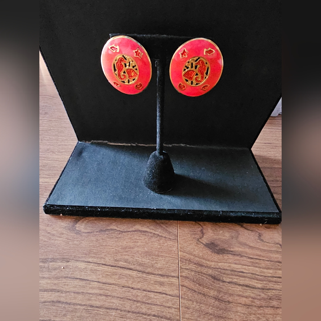 Vintage 1980s Edgar Berebi Red Enamel With Gold Nautical Pierced Earrings 30$
